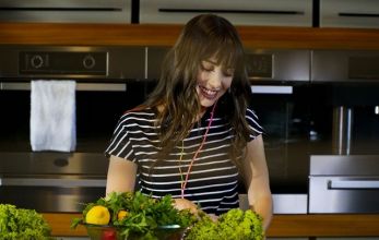 Турецкий сериал Полнолуние 6 серия 